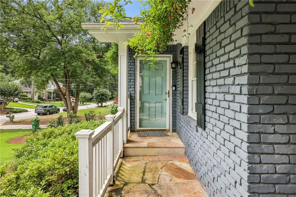 2226 Fairway Circle Ne, Brookhaven, Georgia 30319, 3 Bedrooms Bedrooms, ,1 BathroomBathrooms,Residential,For Sale,2226 Fairway Circle Ne,7643484
