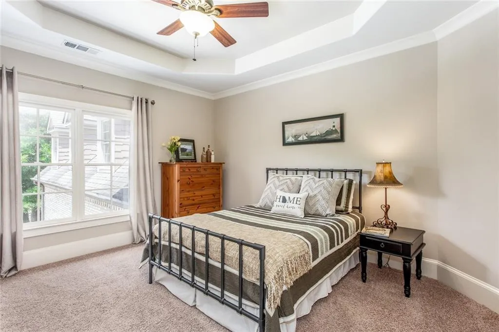 671 Windsor Parkway Ne, Atlanta, Georgia 30342, 5 Bedrooms Bedrooms, ,4 BathroomsBathrooms,Residential,Sold,671 Windsor Parkway Ne,6557240