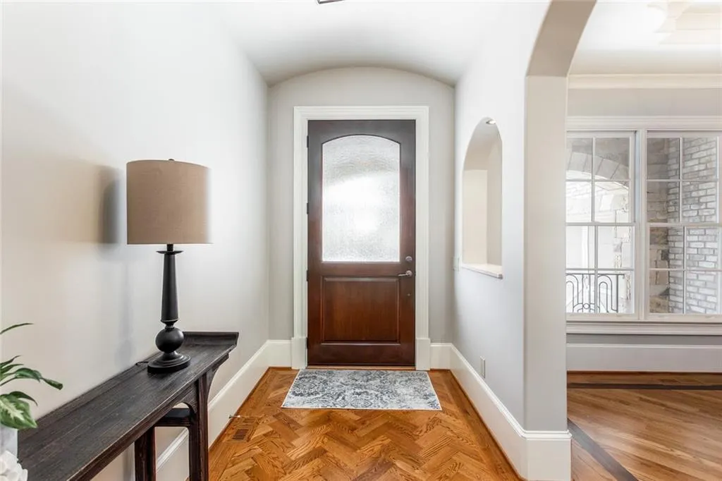 671 Windsor Parkway Ne, Atlanta, Georgia 30342, 5 Bedrooms Bedrooms, ,4 BathroomsBathrooms,Residential,Sold,671 Windsor Parkway Ne,6557240