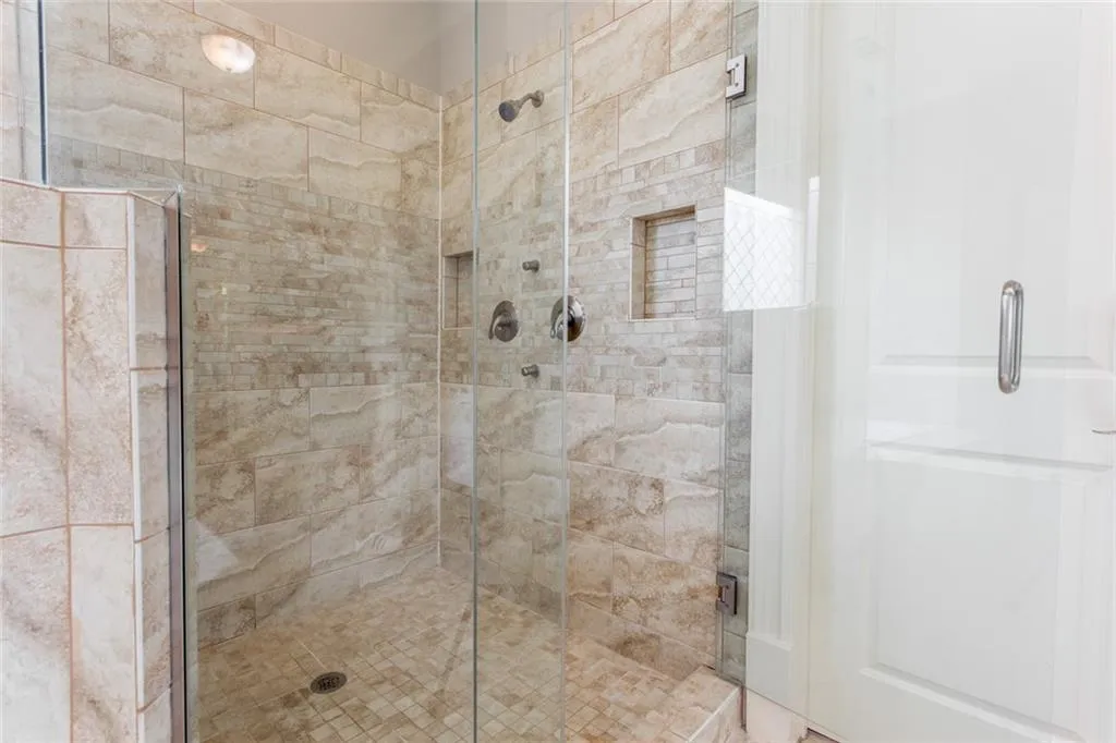 671 Windsor Parkway Ne, Atlanta, Georgia 30342, 5 Bedrooms Bedrooms, ,4 BathroomsBathrooms,Residential,Sold,671 Windsor Parkway Ne,6557240