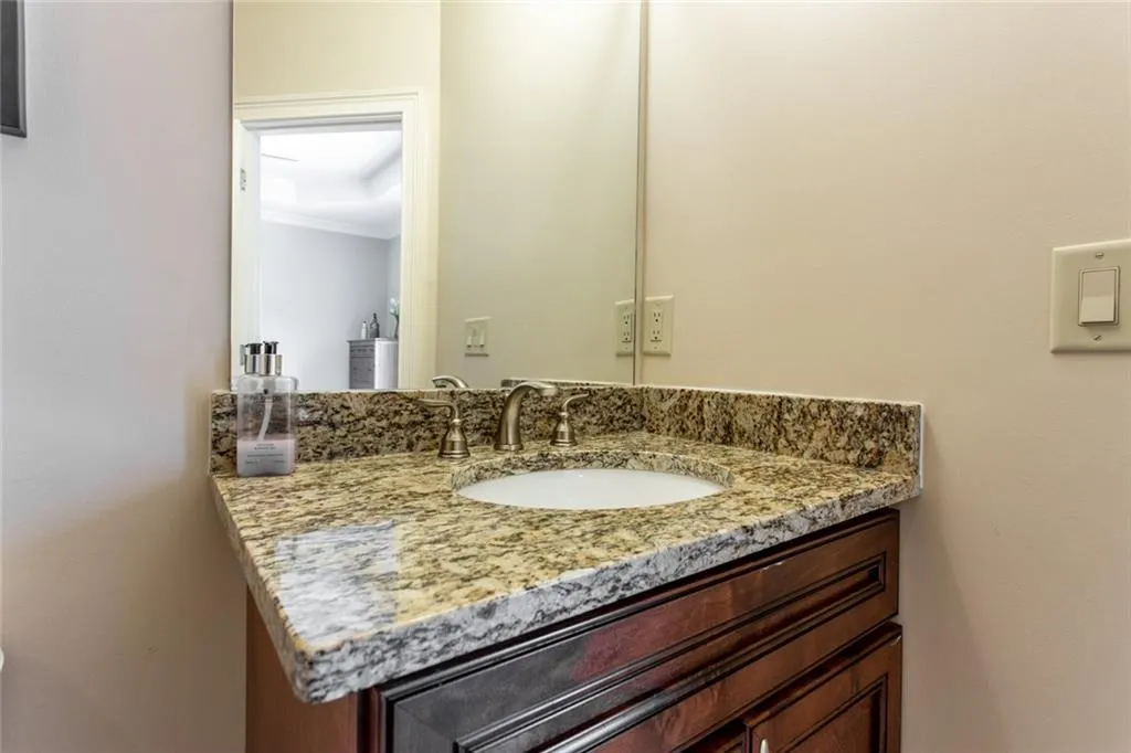 671 Windsor Parkway Ne, Atlanta, Georgia 30342, 5 Bedrooms Bedrooms, ,4 BathroomsBathrooms,Residential,Sold,671 Windsor Parkway Ne,6557240