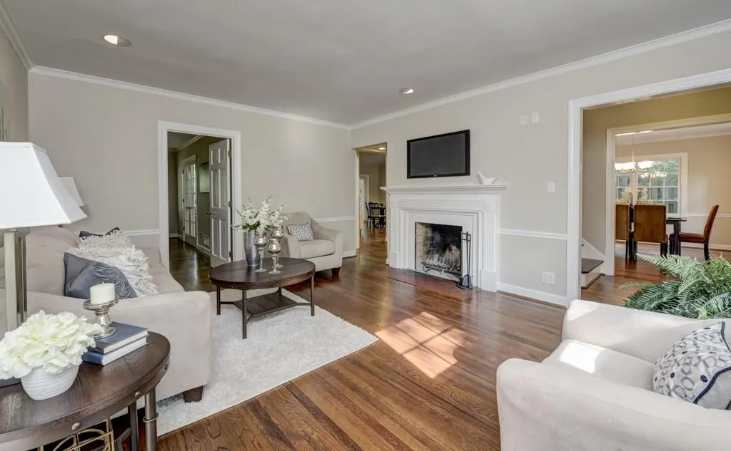 3982 N Ivy Road, Atlanta, Georgia 30342, 3 Bedrooms Bedrooms, ,3 BathroomsBathrooms,Residential,Sold,3982 N Ivy Road,5835881