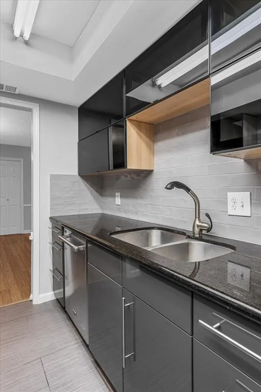 6851 Roswell Road Unit O18, Sandy Springs, Georgia 30328, 3 Bedrooms Bedrooms, ,2 BathroomsBathrooms,Residential,Sold,6851 Roswell Road Unit O18,7210933