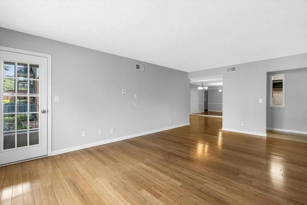 6851 Roswell Road Unit O18, Sandy Springs, Georgia 30328, 3 Bedrooms Bedrooms, ,2 BathroomsBathrooms,Residential,Sold,6851 Roswell Road Unit O18,7210933