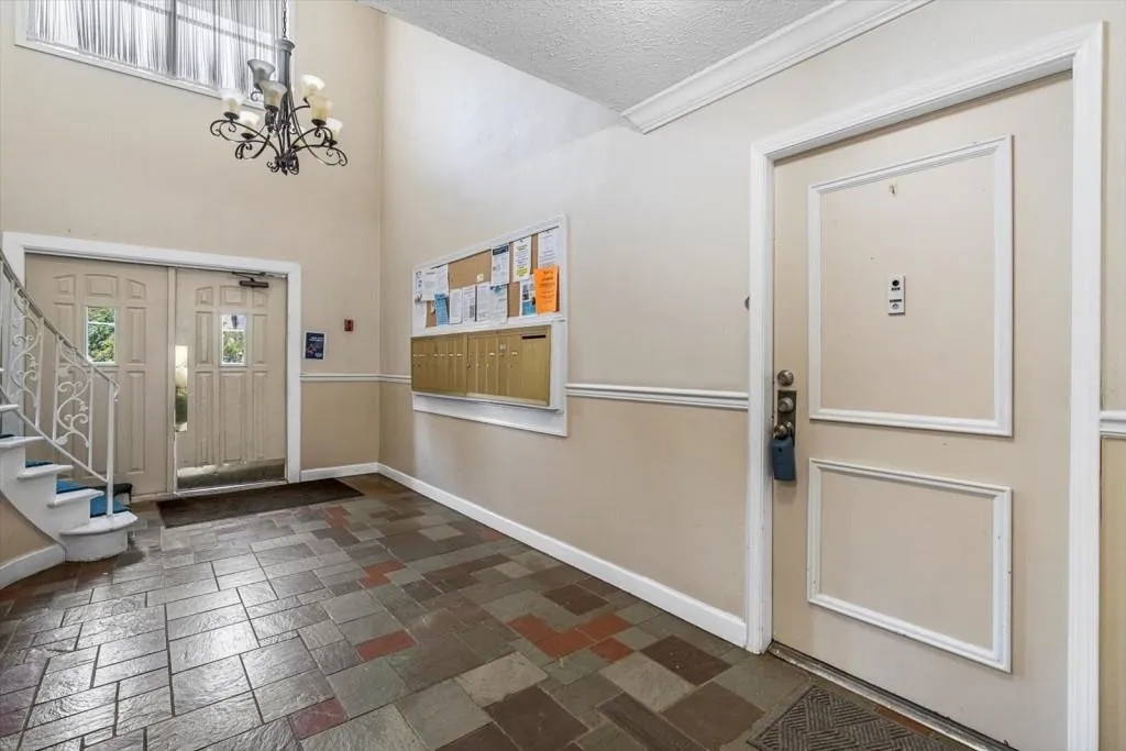 6851 Roswell Road Unit O18, Sandy Springs, Georgia 30328, 3 Bedrooms Bedrooms, ,2 BathroomsBathrooms,Residential,Sold,6851 Roswell Road Unit O18,7210933