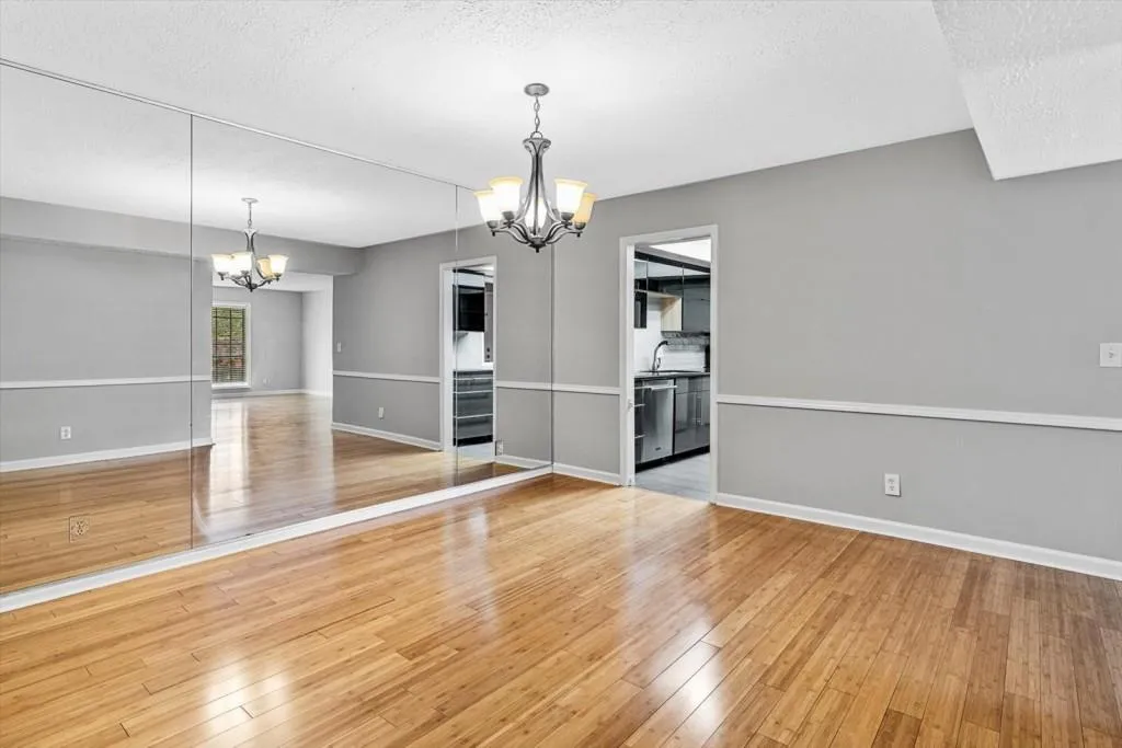 6851 Roswell Road Unit O18, Sandy Springs, Georgia 30328, 3 Bedrooms Bedrooms, ,2 BathroomsBathrooms,Residential,Sold,6851 Roswell Road Unit O18,7210933