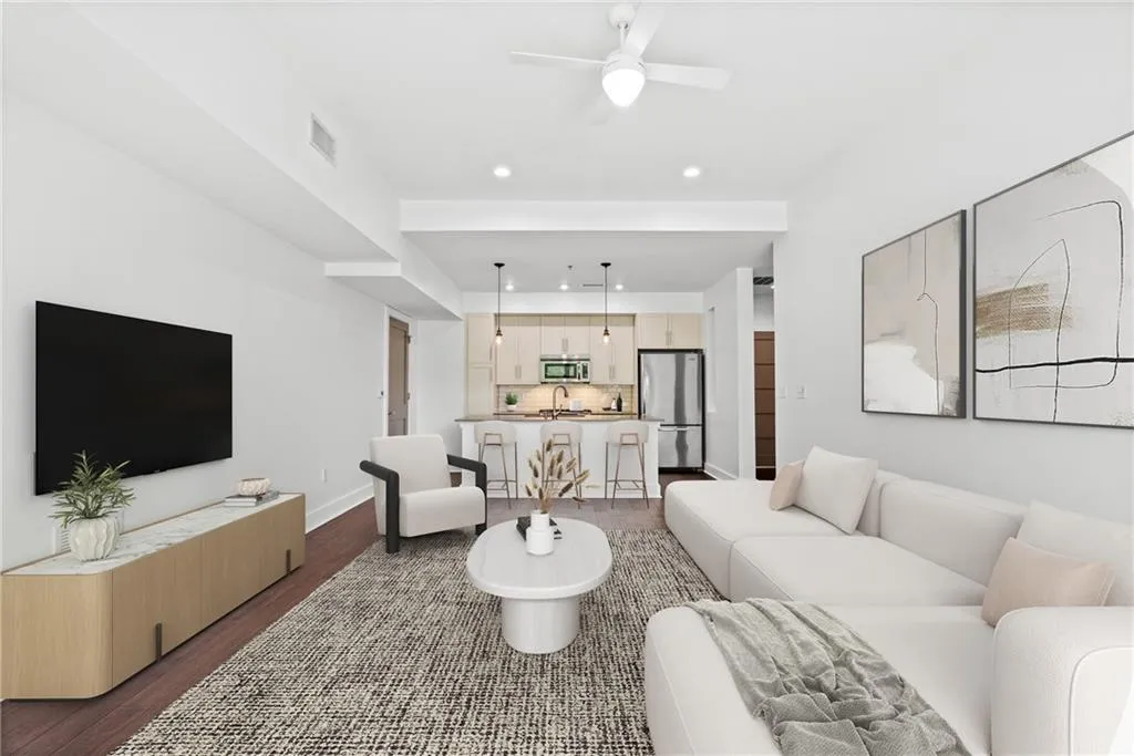 1100 Howell Mill Road Nw Unit 212, Atlanta, Georgia 30318, 2 Bedrooms Bedrooms, ,2 BathroomsBathrooms,Residential,For Sale,1100 Howell Mill Road Nw Unit 212,7588409