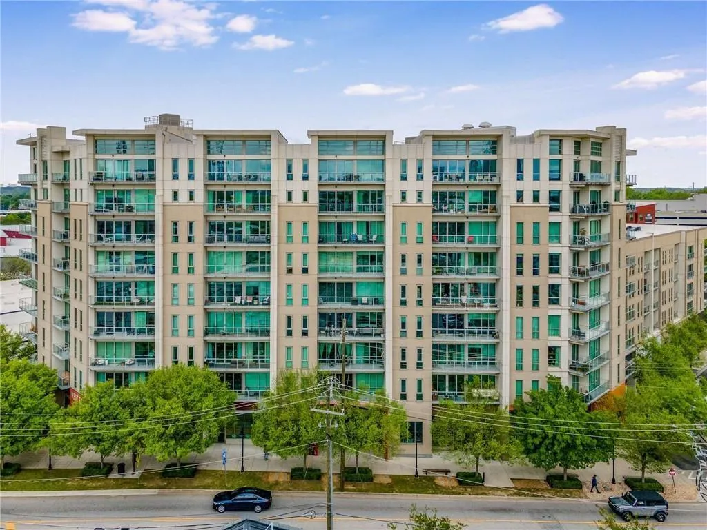 1100 Howell Mill Road Nw Unit 212, Atlanta, Georgia 30318, 2 Bedrooms Bedrooms, ,2 BathroomsBathrooms,Residential,For Sale,1100 Howell Mill Road Nw Unit 212,7588409