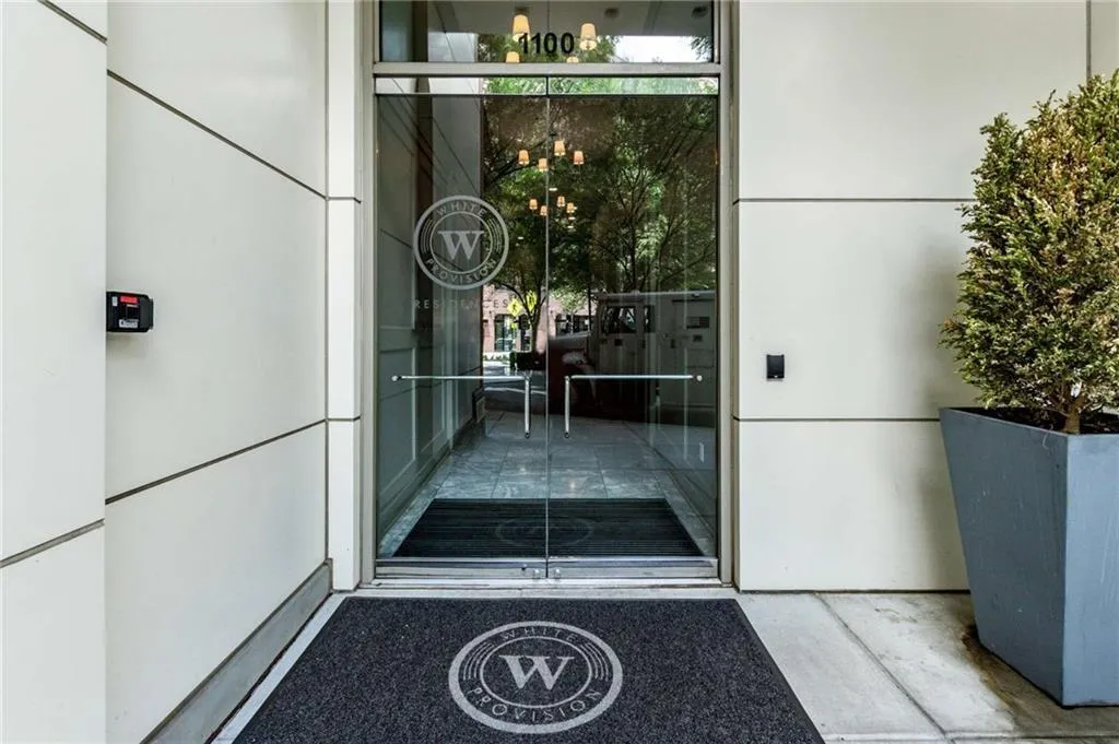 1100 Howell Mill Road Nw Unit 212, Atlanta, Georgia 30318, 2 Bedrooms Bedrooms, ,2 BathroomsBathrooms,Residential,For Sale,1100 Howell Mill Road Nw Unit 212,7588409