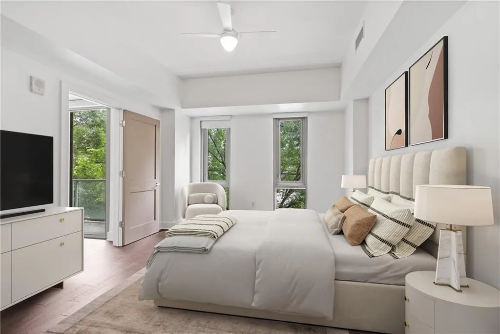 1100 Howell Mill Road Nw Unit 212, Atlanta, Georgia 30318, 2 Bedrooms Bedrooms, ,2 BathroomsBathrooms,Residential,For Sale,1100 Howell Mill Road Nw Unit 212,7588409