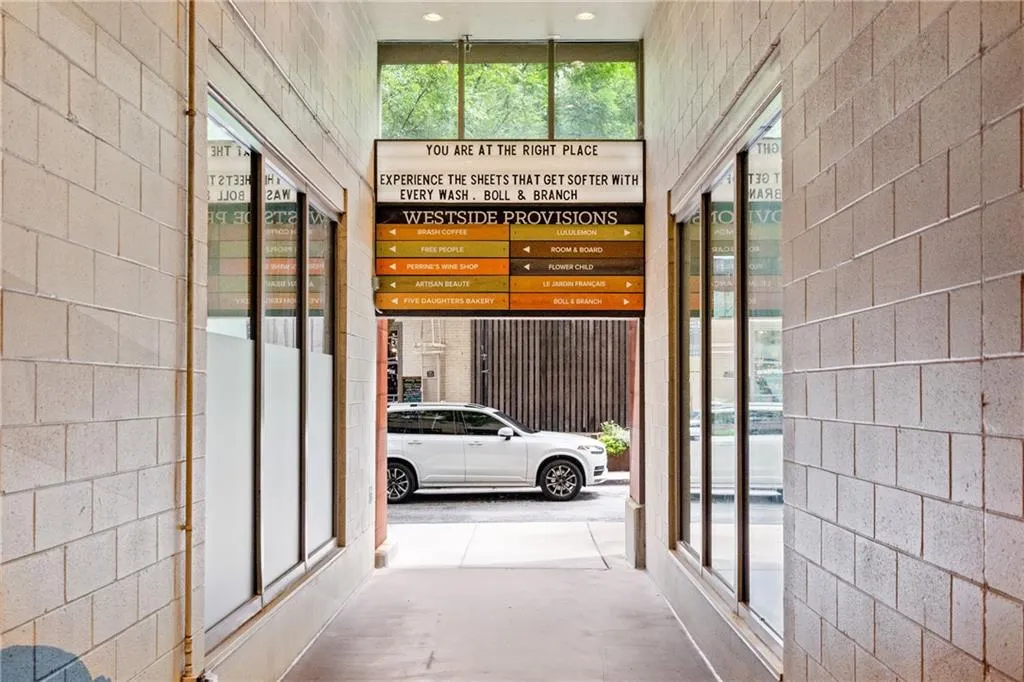 1100 Howell Mill Road Nw Unit 212, Atlanta, Georgia 30318, 2 Bedrooms Bedrooms, ,2 BathroomsBathrooms,Residential,For Sale,1100 Howell Mill Road Nw Unit 212,7588409
