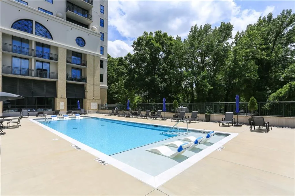 3040 Peachtree Road Nw Unit 713, Atlanta, Georgia 30305, 1 Bedroom Bedrooms, ,1 BathroomBathrooms,Residential,For Sale,3040 Peachtree Road Nw Unit 713,7566856