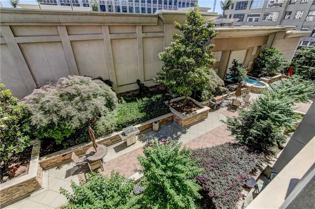 3040 Peachtree Road Nw Unit 713, Atlanta, Georgia 30305, 1 Bedroom Bedrooms, ,1 BathroomBathrooms,Residential,For Sale,3040 Peachtree Road Nw Unit 713,7566856