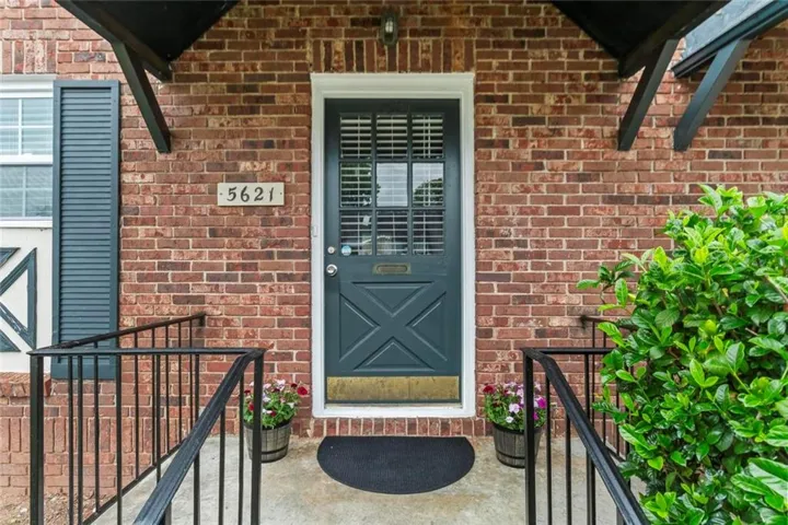 5621 Kingsport Drive - Private Entrance with covered Porch