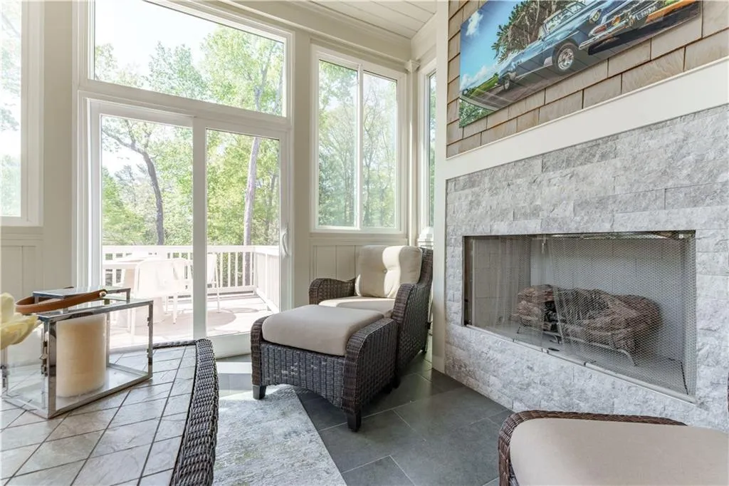 44 Barbara Lane, Atlanta, Georgia 30327, 6 Bedrooms Bedrooms, ,6 BathroomsBathrooms,Residential,For Sale,44 Barbara Lane,7617457