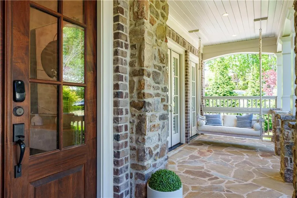 44 Barbara Lane, Atlanta, Georgia 30327, 6 Bedrooms Bedrooms, ,6 BathroomsBathrooms,Residential,For Sale,44 Barbara Lane,7617457