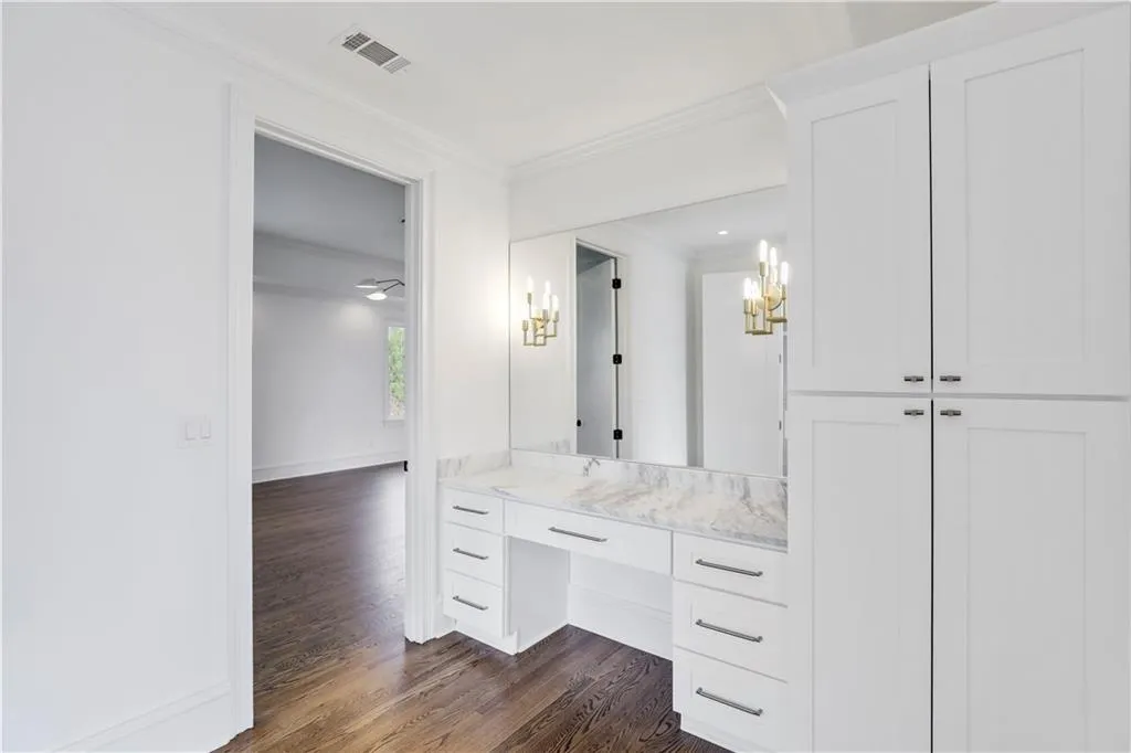 415 Laurel Chase Court, Atlanta, Georgia 30327, 5 Bedrooms Bedrooms, ,5 BathroomsBathrooms,Residential,Sold,415 Laurel Chase Court,6681286