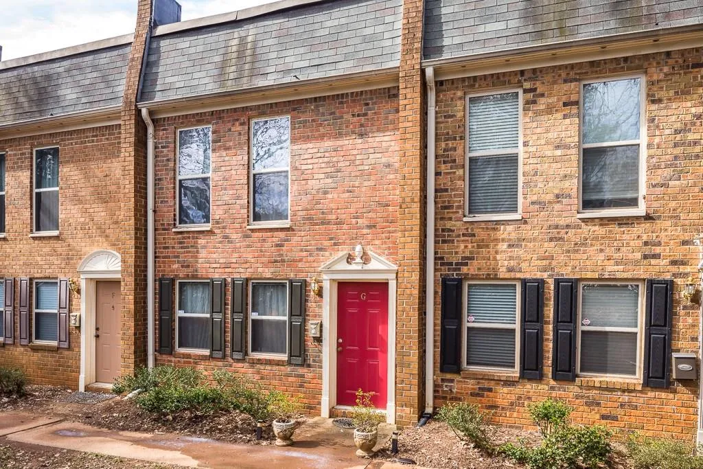 145 N River Drive Unit G, Sandy Springs, Georgia 30350, 2 Bedrooms Bedrooms, ,2 BathroomsBathrooms,Residential,Sold,145 N River Drive Unit G,6508112