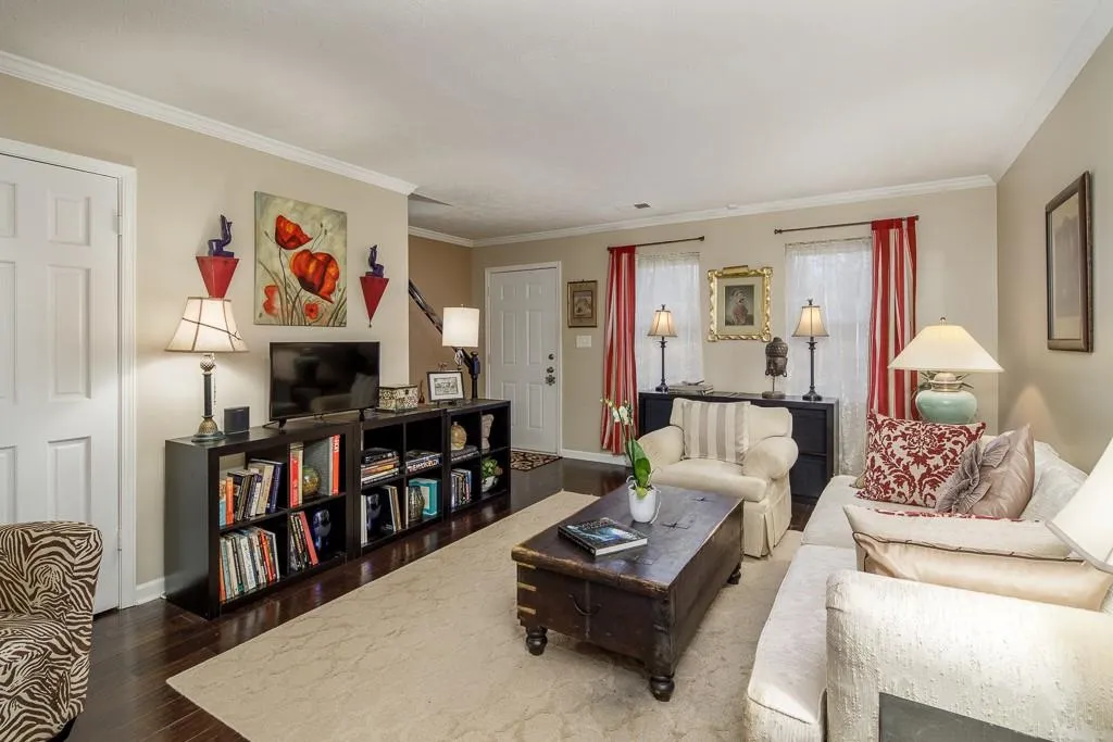 145 N River Drive Unit G, Sandy Springs, Georgia 30350, 2 Bedrooms Bedrooms, ,2 BathroomsBathrooms,Residential,Sold,145 N River Drive Unit G,6508112