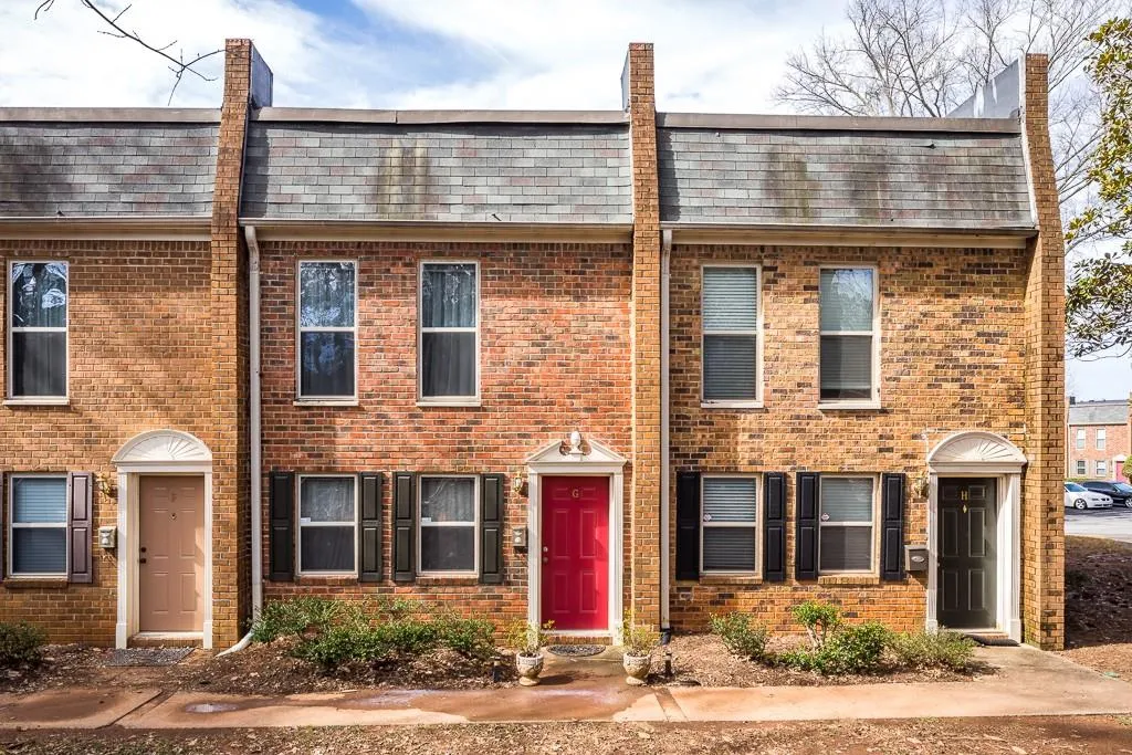 145 N River Drive Unit G, Sandy Springs, Georgia 30350, 2 Bedrooms Bedrooms, ,2 BathroomsBathrooms,Residential,Sold,145 N River Drive Unit G,6508112