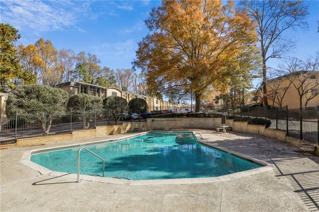 5400 Roswell Road Unit I 2, Sandy Springs, Georgia 30342, 2 Bedrooms Bedrooms, ,2 BathroomsBathrooms,Residential,Sold,5400 Roswell Road Unit I 2,6972456 5400 Roswell Road Unit I 2, Sandy Springs, Georgia 30342, 2 Bedrooms Bedrooms, ,2 BathroomsBathrooms,Residential,Sold,5400 Roswell Road Unit I 2,6972456
