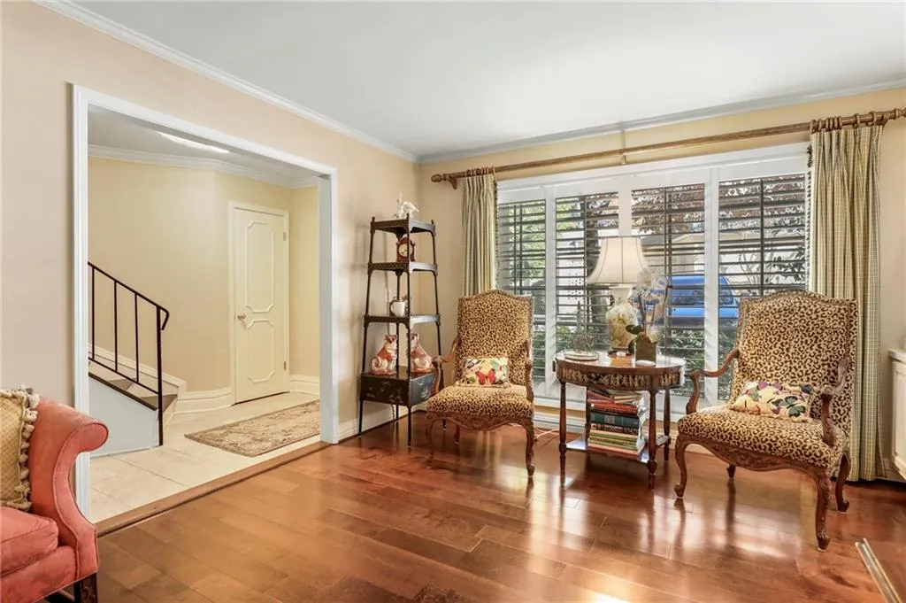 5400 Roswell Road Unit I 2, Sandy Springs, Georgia 30342, 2 Bedrooms Bedrooms, ,2 BathroomsBathrooms,Residential,Sold,5400 Roswell Road Unit I 2,6972456 5400 Roswell Road Unit I 2, Sandy Springs, Georgia 30342, 2 Bedrooms Bedrooms, ,2 BathroomsBathrooms,Residential,Sold,5400 Roswell Road Unit I 2,6972456