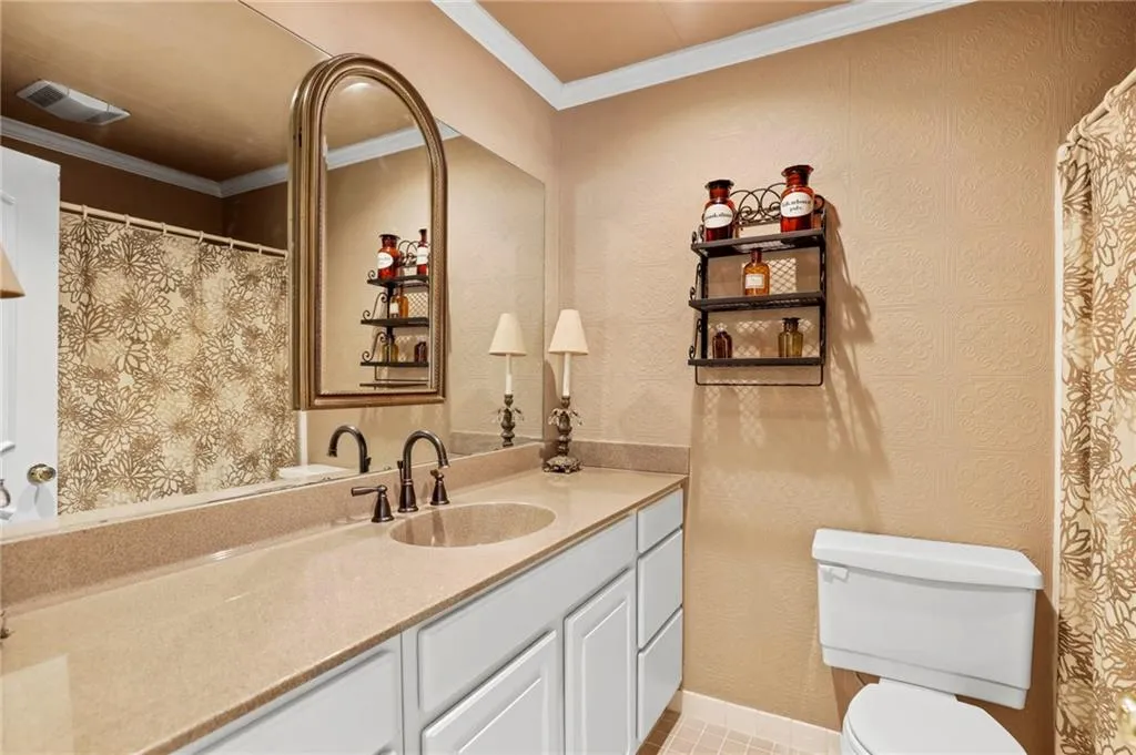 5400 Roswell Road Unit I 2, Sandy Springs, Georgia 30342, 2 Bedrooms Bedrooms, ,2 BathroomsBathrooms,Residential,Sold,5400 Roswell Road Unit I 2,6972456 5400 Roswell Road Unit I 2, Sandy Springs, Georgia 30342, 2 Bedrooms Bedrooms, ,2 BathroomsBathrooms,Residential,Sold,5400 Roswell Road Unit I 2,6972456