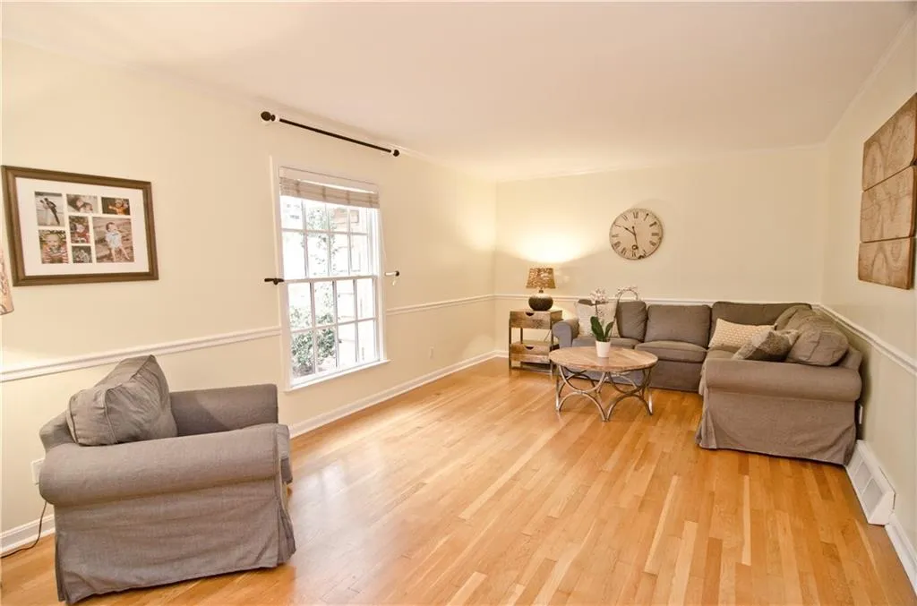 2856 Ridge Valley Road Nw, Atlanta, Georgia 30327, 5 Bedrooms Bedrooms, ,3 BathroomsBathrooms,Residential,Sold,2856 Ridge Valley Road Nw,5946950