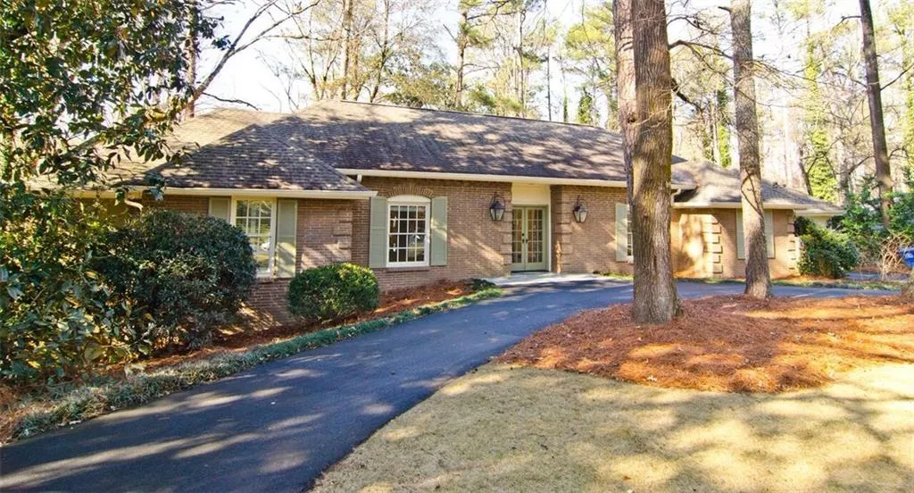 2856 Ridge Valley Road Nw, Atlanta, Georgia 30327, 5 Bedrooms Bedrooms, ,3 BathroomsBathrooms,Residential,Sold,2856 Ridge Valley Road Nw,5946950