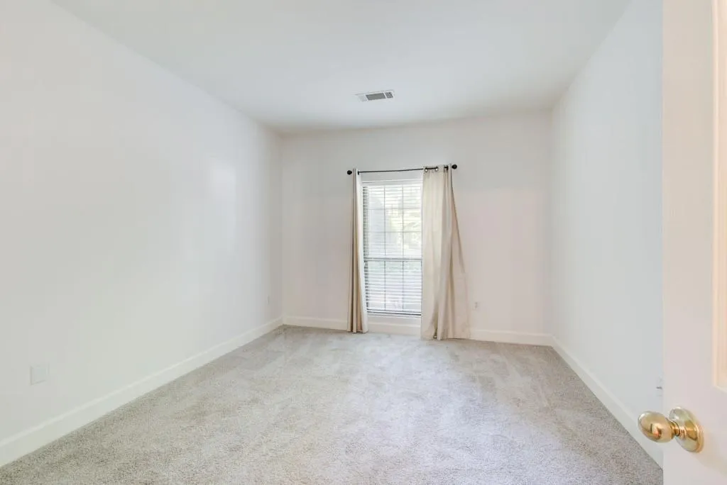 2865 Lenox Road Ne, Atlanta, Georgia 30324, 2 Bedrooms Bedrooms, ,2 BathroomsBathrooms,Residential,For Sale,2865 Lenox Road Ne,7630529