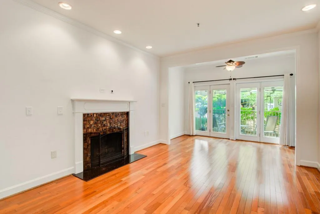 2865 Lenox Road Ne, Atlanta, Georgia 30324, 2 Bedrooms Bedrooms, ,2 BathroomsBathrooms,Residential,For Sale,2865 Lenox Road Ne,7630529
