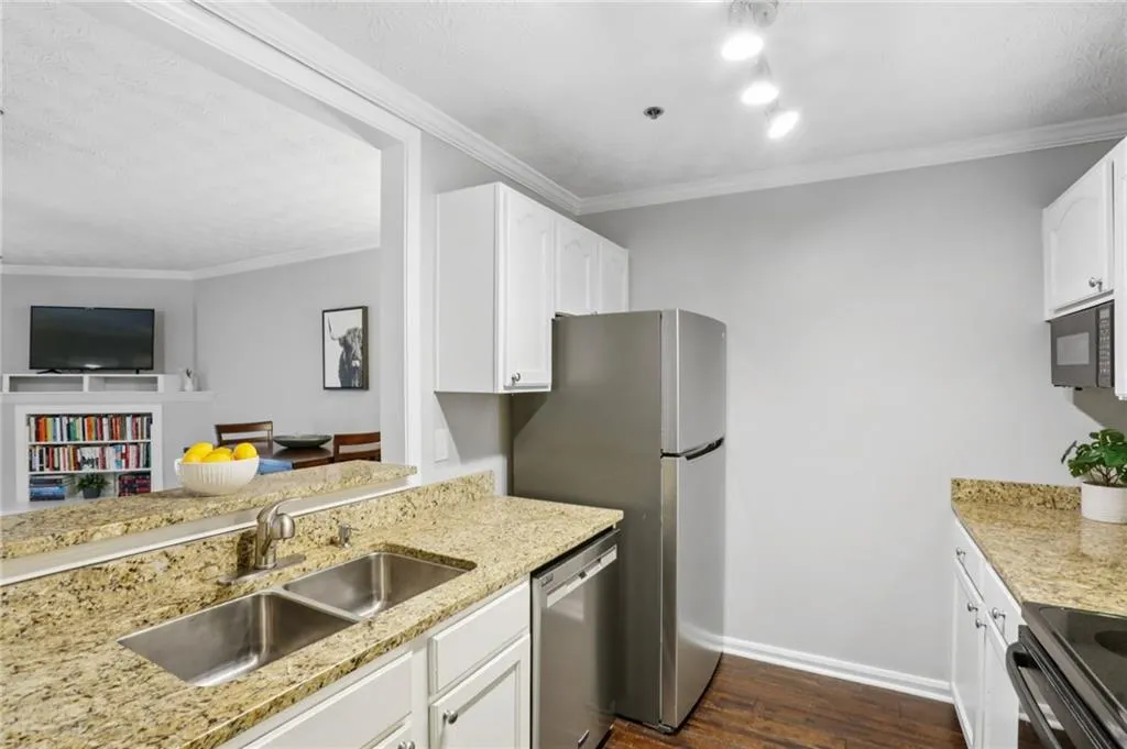 970 Sidney Marcus Boulevard Ne Unit 2115, Atlanta, Georgia 30324, 1 Bedroom Bedrooms, ,1 BathroomBathrooms,Residential,For Sale,970 Sidney Marcus Boulevard Ne Unit 2115,7625007