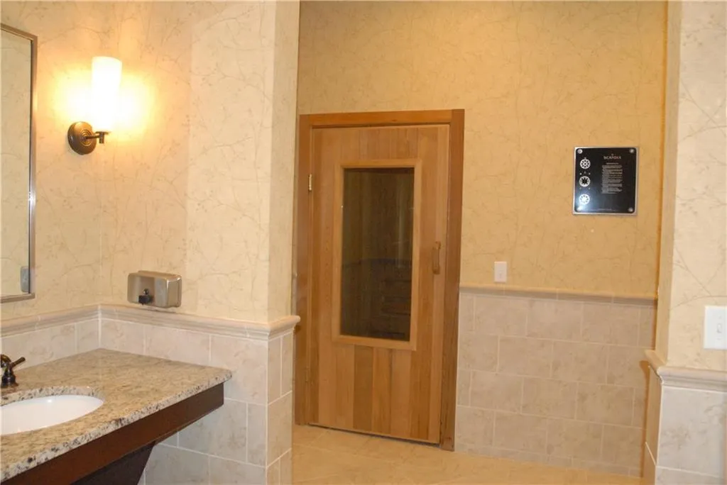 901 Abernathy Road Ne Unit 2120, Sandy Springs, Georgia 30328, 2 Bedrooms Bedrooms, ,2 BathroomsBathrooms,Residential,Sold,901 Abernathy Road Ne Unit 2120,5761771