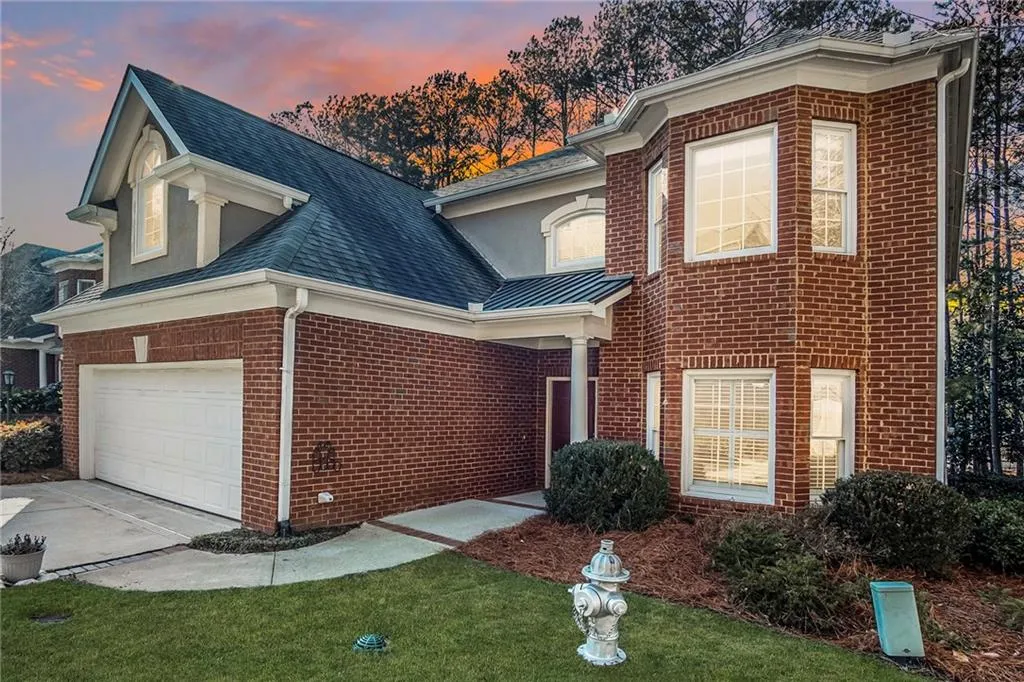 207 Crossing Valley Lane, Sandy Springs, Georgia 30339, 3 Bedrooms Bedrooms, ,2 BathroomsBathrooms,Residential,Sold,207 Crossing Valley Lane,6841866