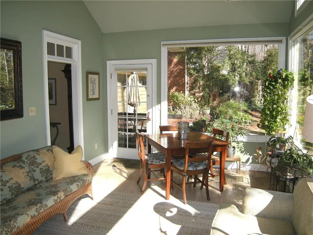 7155 Roswell Road Unit 5, Atlanta, Georgia 30328, 3 Bedrooms Bedrooms, ,2 BathroomsBathrooms,Residential,Sold,7155 Roswell Road Unit 5,6992957 7155 Roswell Road Unit 5, Atlanta, Georgia 30328, 3 Bedrooms Bedrooms, ,2 BathroomsBathrooms,Residential,Sold,7155 Roswell Road Unit 5,6992957