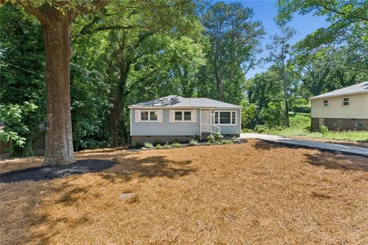 612 Hickory Trail, Mableton, Georgia 30126