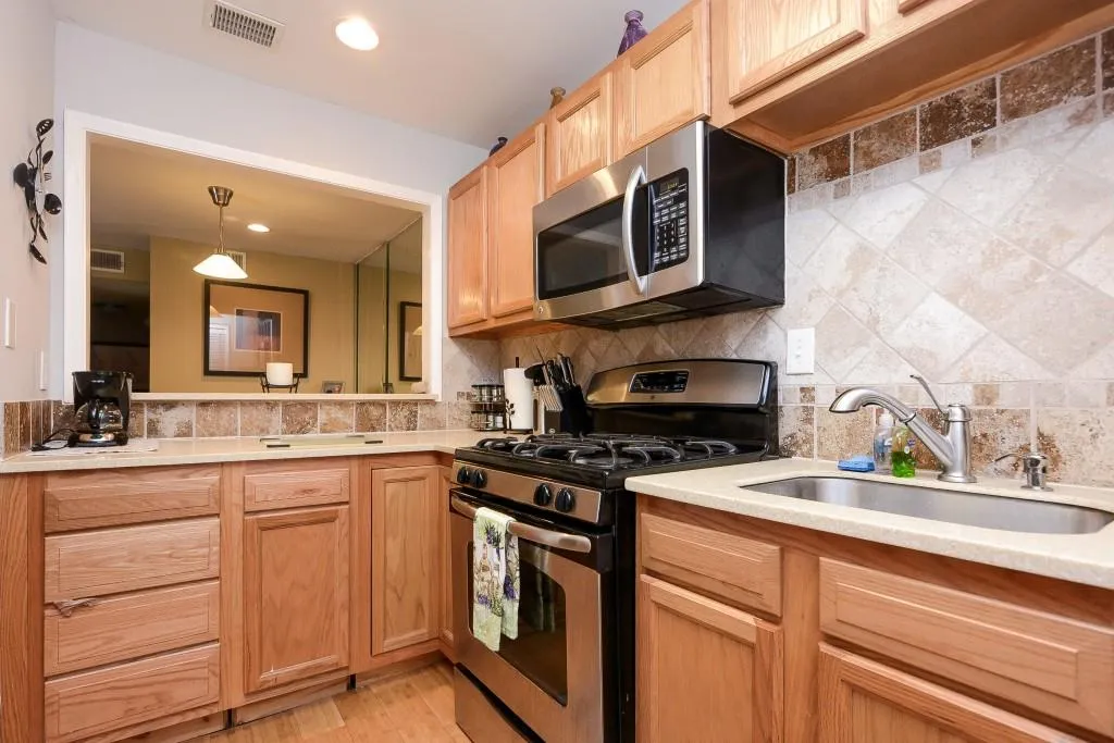 503 River Run Drive Unit -, Atlanta, Georgia 30350, 1 Bedroom Bedrooms, ,1 BathroomBathrooms,Residential,Sold,503 River Run Drive Unit -,5713169