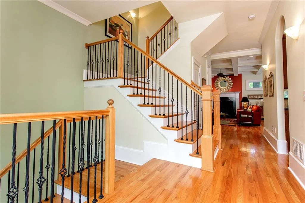 1130 Charles Towne Square, Sandy Springs, Georgia 30328, 4 Bedrooms Bedrooms, ,3 BathroomsBathrooms,Residential,Sold,1130 Charles Towne Square,6767314