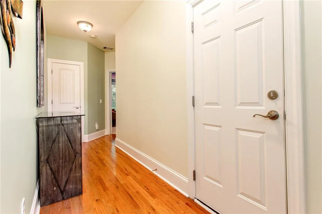 1130 Charles Towne Square, Sandy Springs, Georgia 30328, 4 Bedrooms Bedrooms, ,3 BathroomsBathrooms,Residential,Sold,1130 Charles Towne Square,6767314