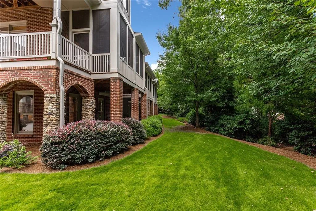 1130 Charles Towne Square, Sandy Springs, Georgia 30328, 4 Bedrooms Bedrooms, ,3 BathroomsBathrooms,Residential,Sold,1130 Charles Towne Square,6767314