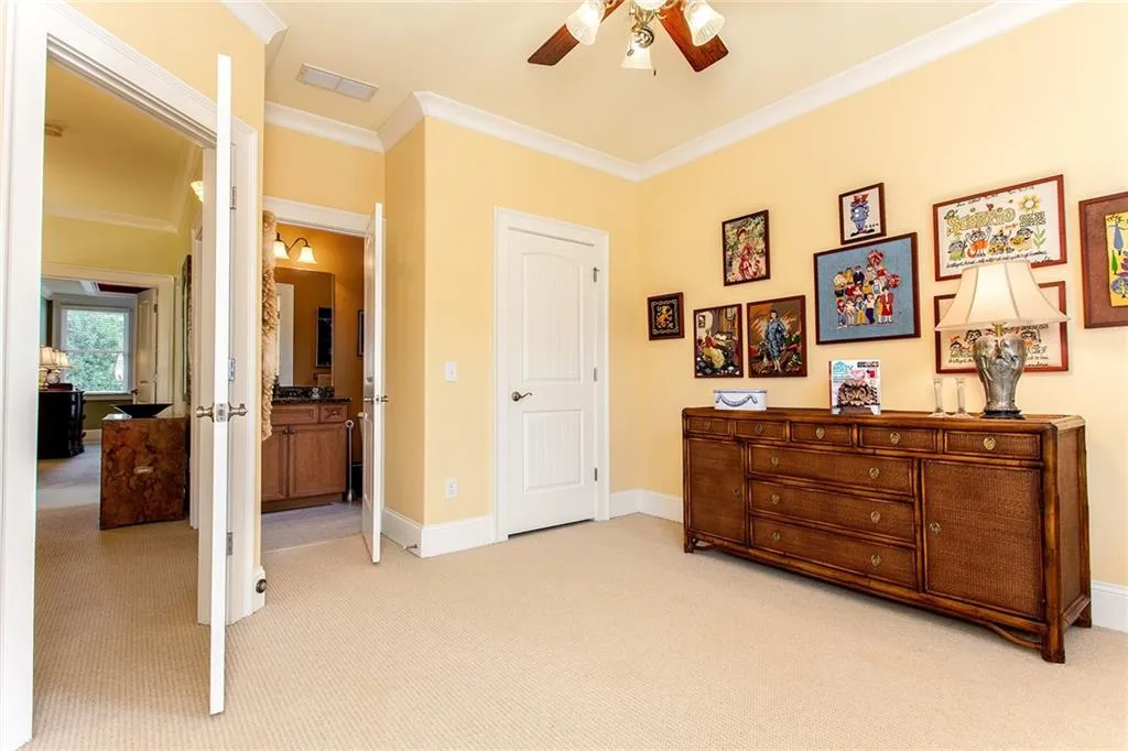 1130 Charles Towne Square, Sandy Springs, Georgia 30328, 4 Bedrooms Bedrooms, ,3 BathroomsBathrooms,Residential,Sold,1130 Charles Towne Square,6767314
