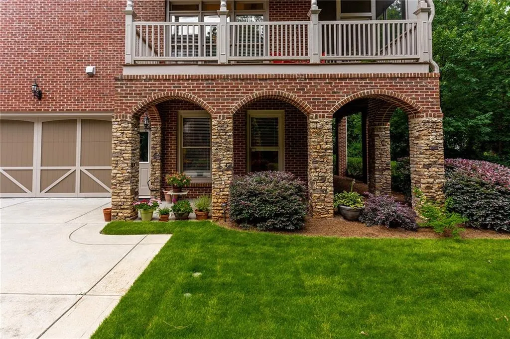 1130 Charles Towne Square, Sandy Springs, Georgia 30328, 4 Bedrooms Bedrooms, ,3 BathroomsBathrooms,Residential,Sold,1130 Charles Towne Square,6767314