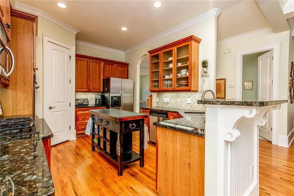 1130 Charles Towne Square, Sandy Springs, Georgia 30328, 4 Bedrooms Bedrooms, ,3 BathroomsBathrooms,Residential,Sold,1130 Charles Towne Square,6767314