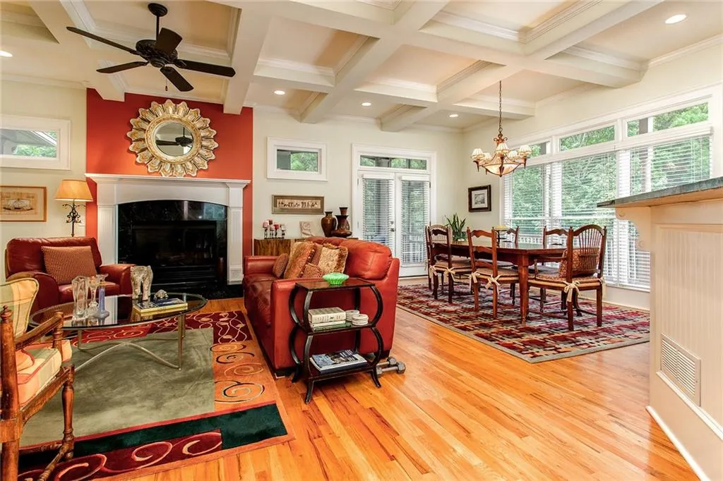 1130 Charles Towne Square, Sandy Springs, Georgia 30328, 4 Bedrooms Bedrooms, ,3 BathroomsBathrooms,Residential,Sold,1130 Charles Towne Square,6767314