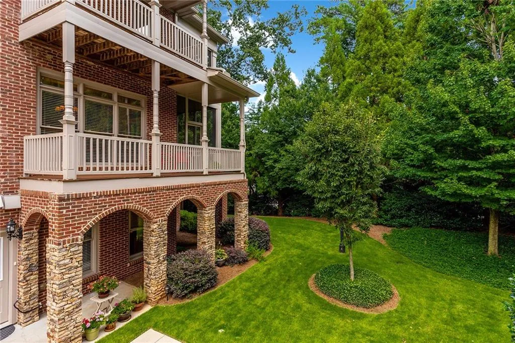 1130 Charles Towne Square, Sandy Springs, Georgia 30328, 4 Bedrooms Bedrooms, ,3 BathroomsBathrooms,Residential,Sold,1130 Charles Towne Square,6767314