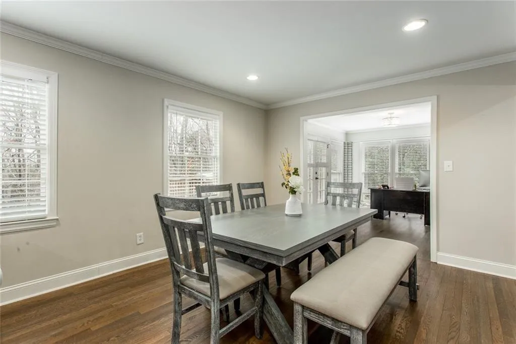 6410 Colewood Court Nw, Atlanta, Georgia 30328, 4 Bedrooms Bedrooms, ,3 BathroomsBathrooms,Residential,Sold,6410 Colewood Court Nw,6122763