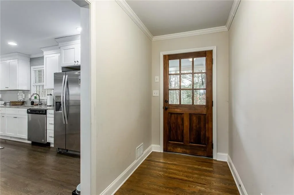 6410 Colewood Court Nw, Atlanta, Georgia 30328, 4 Bedrooms Bedrooms, ,3 BathroomsBathrooms,Residential,Sold,6410 Colewood Court Nw,6122763