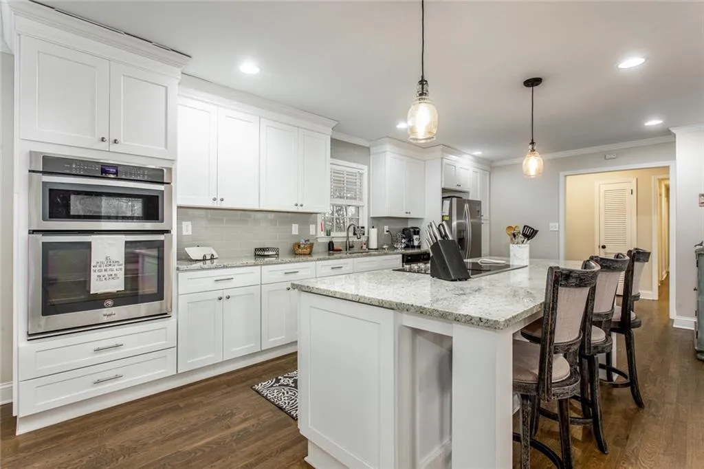 6410 Colewood Court Nw, Atlanta, Georgia 30328, 4 Bedrooms Bedrooms, ,3 BathroomsBathrooms,Residential,Sold,6410 Colewood Court Nw,6122763