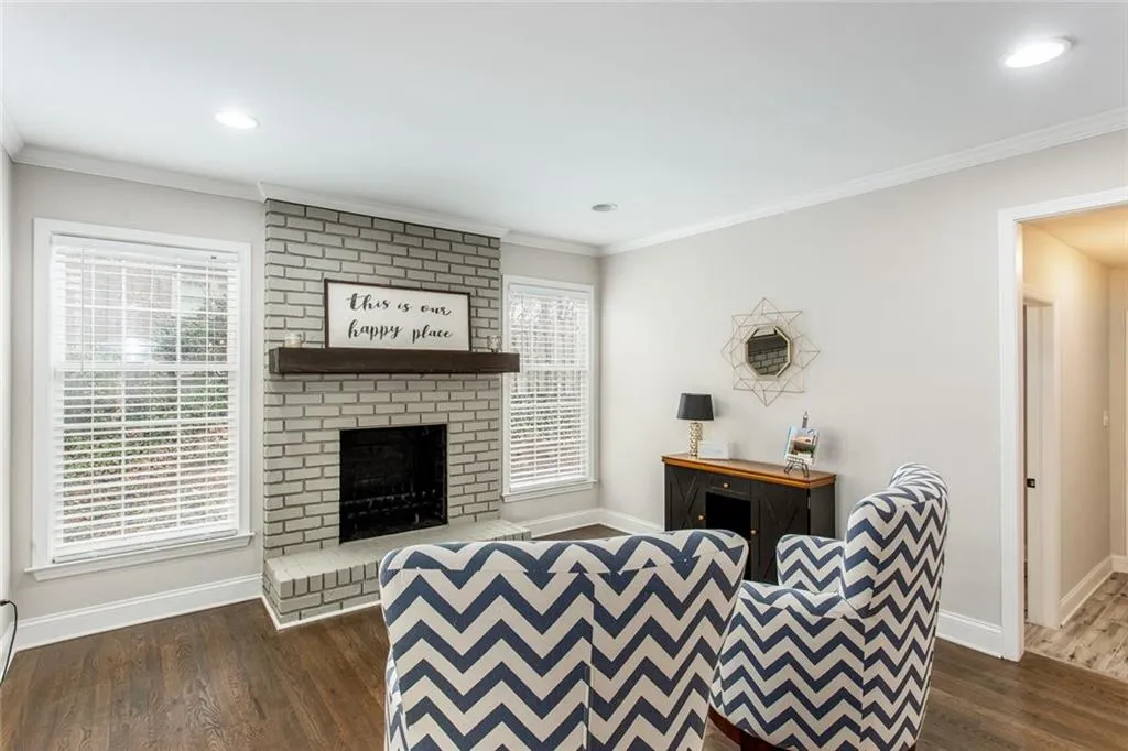 6410 Colewood Court Nw, Atlanta, Georgia 30328, 4 Bedrooms Bedrooms, ,3 BathroomsBathrooms,Residential,Sold,6410 Colewood Court Nw,6122763