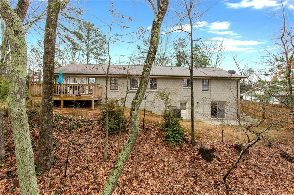 6410 Colewood Court Nw, Atlanta, Georgia 30328, 4 Bedrooms Bedrooms, ,3 BathroomsBathrooms,Residential,Sold,6410 Colewood Court Nw,6122763